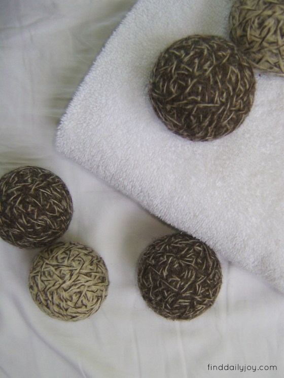 Wool Dryer Balls {Tutorial} - finddailyjoy.com