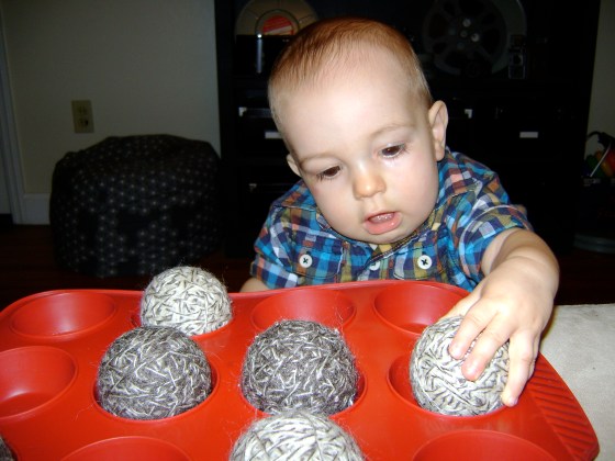 Easy Puzzle {Playing With Baby, Day 2} - finddailyjoy.com