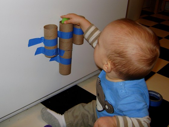 Pom Pom Drop {Playing With Baby, Day 8} - finddailyjoy.com