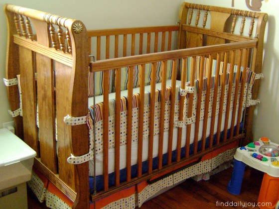 Crib Sheet {Tutorial} - finddailyjoy.com