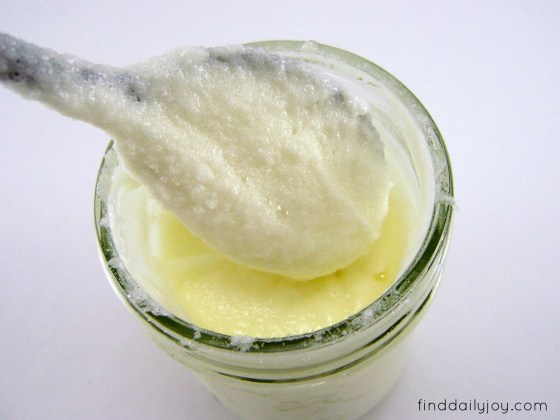 Gardener's Hand Scrub {Tutorial and Free Printable} - finddailyjoy.com