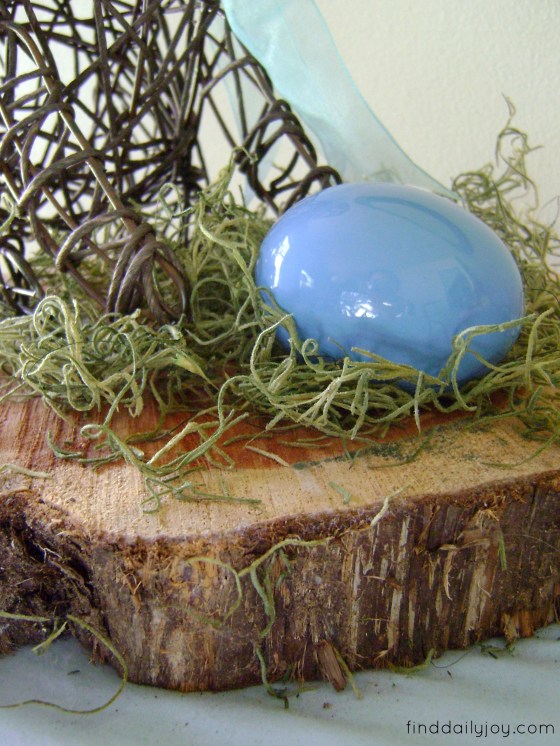 Simple Easter Mantel - finddailyjoy.com