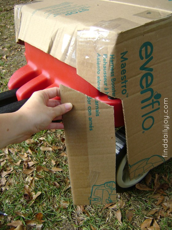 Car Halloween Wagon Costume {Tutorial} - finddailyjoy.com