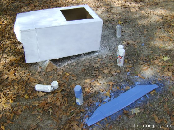 Car Halloween Wagon Costume {Tutorial} - finddailyjoy.com